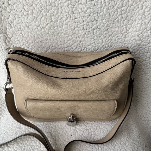 Marc Jacobs Cross Body Lock That Leather Bag - Picture 4 of 14